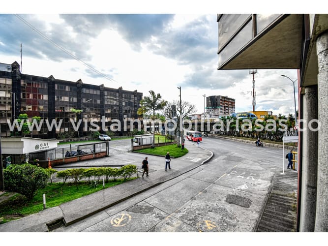 Local en venta en El Centro, Manizales, 300 m² · foto 13 de 23