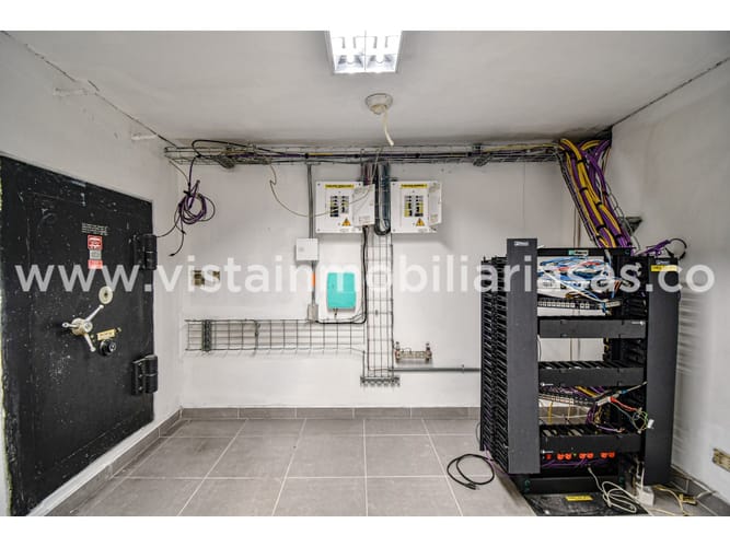 Local en venta en El Centro, Manizales, 300 m² · foto 17 de 23