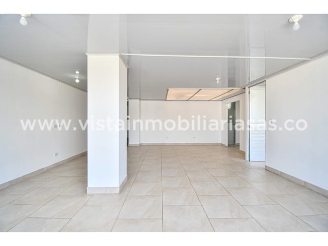 Local en venta en Colombia, Manizales, 70 m² · foto 4 de 8