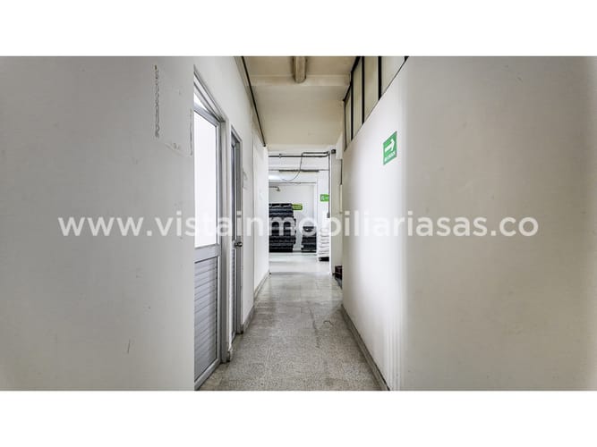Edificio en venta en La Arboleda, Manizales, 1676 m² · foto 7 de 7