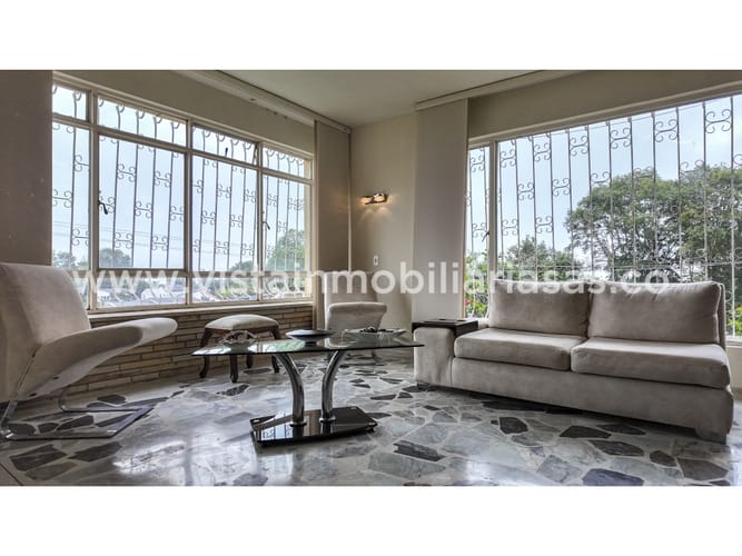 Finca en venta en La Francia, Manizales, 350 m² · foto 2 de 24