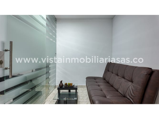 Oficina en venta en El Centro, Manizales, 22 m² · foto 2 de 3