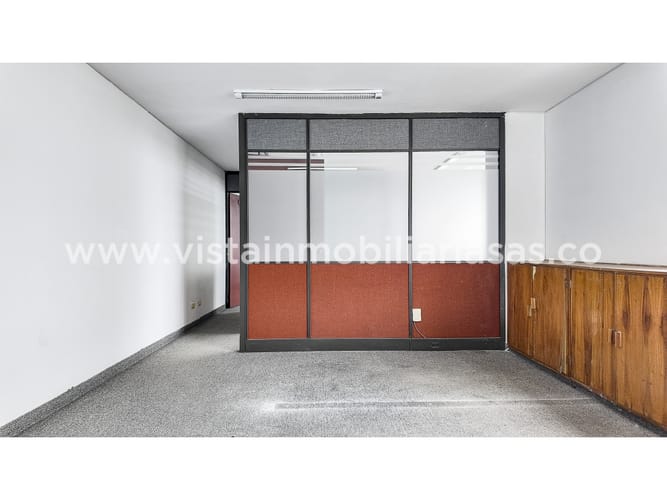 Oficina en venta en El Centro, Manizales, 42 m² · foto 2 de 6