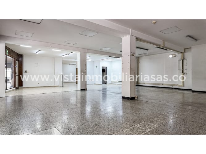 Local en arriendo en Avenida Santander, Manizales, 186 m² · foto 2 de 8