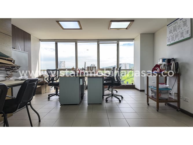 Oficina en arriendo en El Trebol, Manizales, 120 m² · foto 8 de 9