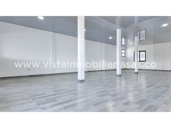 Local en arriendo en El Centro, Manizales, 120 m² · foto 2 de 6
