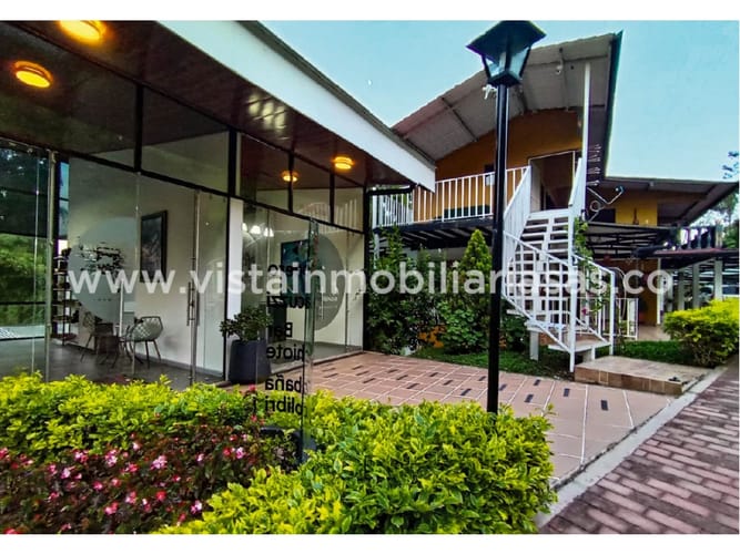 Finca en venta en La Cabaña, Manizales, 1100 m² · foto 2 de 7