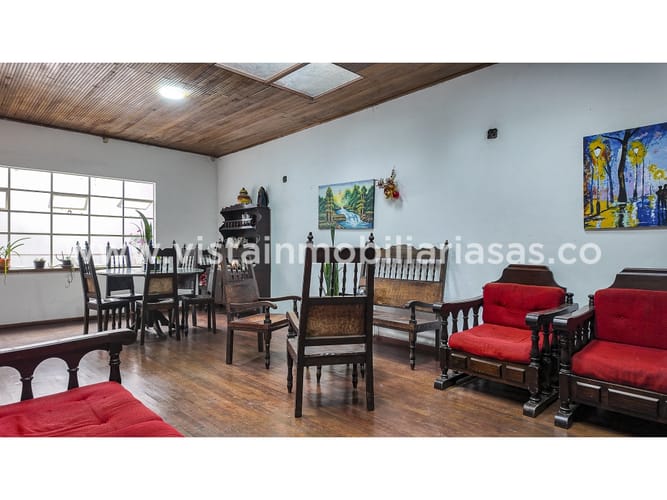 Lote en venta en El Centro, Manizales, 256 m² · foto 2 de 4