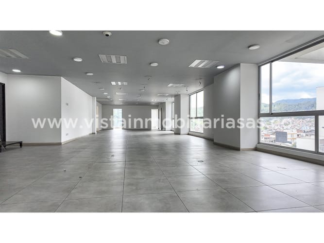 Local en venta en Avenida Santander, Manizales, 170 m² · foto 3 de 13