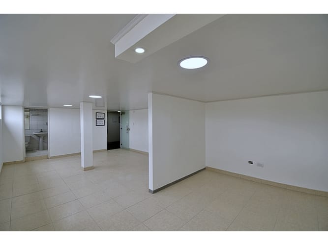 Consultorio en arriendo en Los Rosales, Manizales, 25 m² · foto 3 de 7