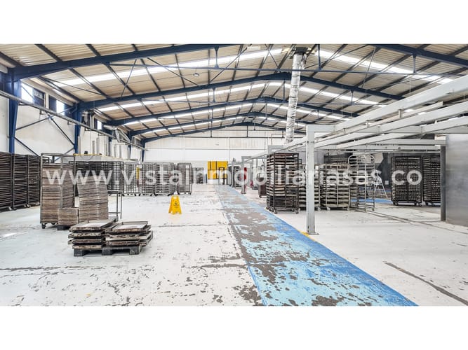 Bodega en venta en Vía Panamericana, Manizales, 3580 m² · foto 9 de 24