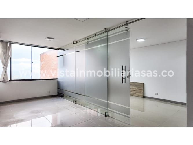 Oficina en arriendo en El Centro, Manizales, 35 m² · foto 2 de 7
