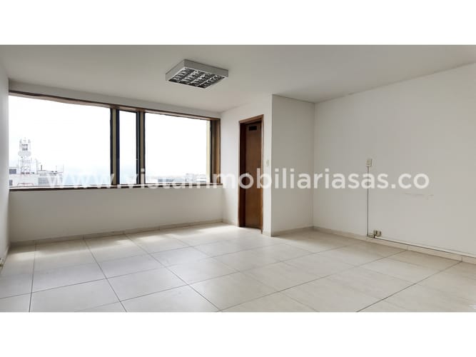 Oficina en arriendo en El Centro, Manizales, 32 m² · foto 4 de 5