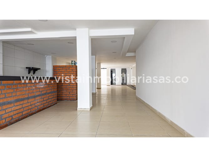 Local en arriendo en Alta Suiza, Manizales, 130 m² · foto 2 de 9