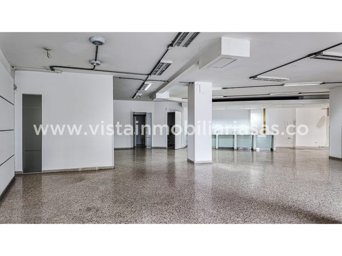 Local en arriendo en Avenida Santander, Manizales, 222 m² · foto 2 de 9