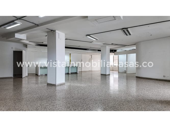 Local en arriendo en Avenida Santander, Manizales, 222 m² · foto 3 de 9