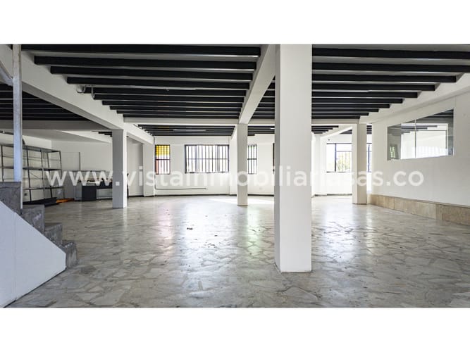 Local en arriendo en Versalles, Manizales, 320 m² · foto 3 de 12