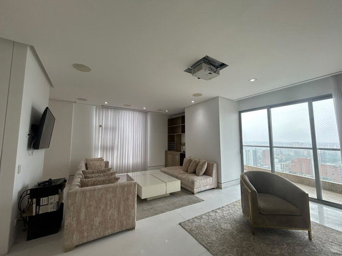 Apartamento de 4 alcobas en arriendo en Altos Del Prado, Barranquilla, 400 m² · foto 2 de 18