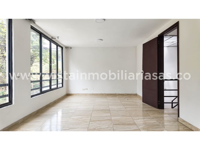Casa de 3 alcobas en venta en Zona Industrial, Manizales, 120 m² · foto 3 de 24