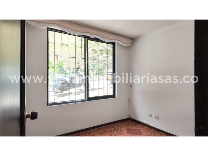 Casa de 3 alcobas en venta en Zona Industrial, Manizales, 120 m² · foto 7 de 24