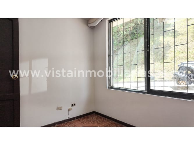 Casa de 3 alcobas en venta en Zona Industrial, Manizales, 120 m² · foto 9 de 24