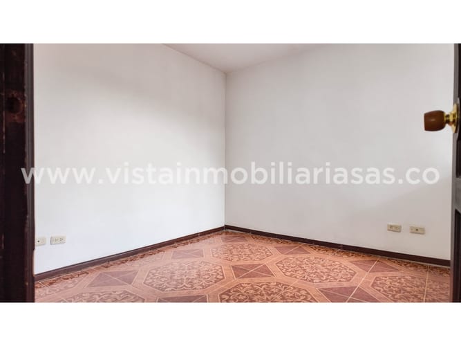 Casa de 3 alcobas en venta en Zona Industrial, Manizales, 120 m² · foto 13 de 24