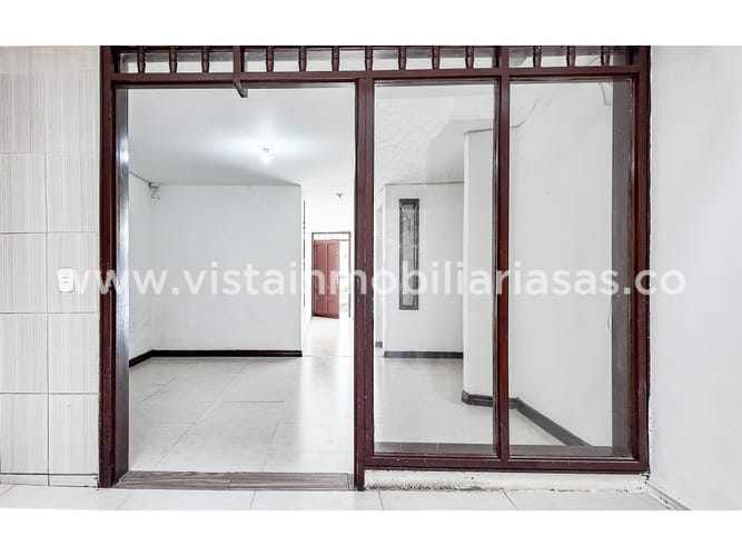 Casa de 9 alcobas en venta en Belen, Manizales, 216 m² · foto 2 de 24
