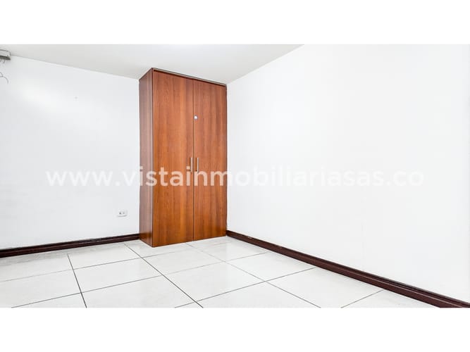 Casa de 9 alcobas en venta en Belen, Manizales, 216 m² · foto 5 de 24