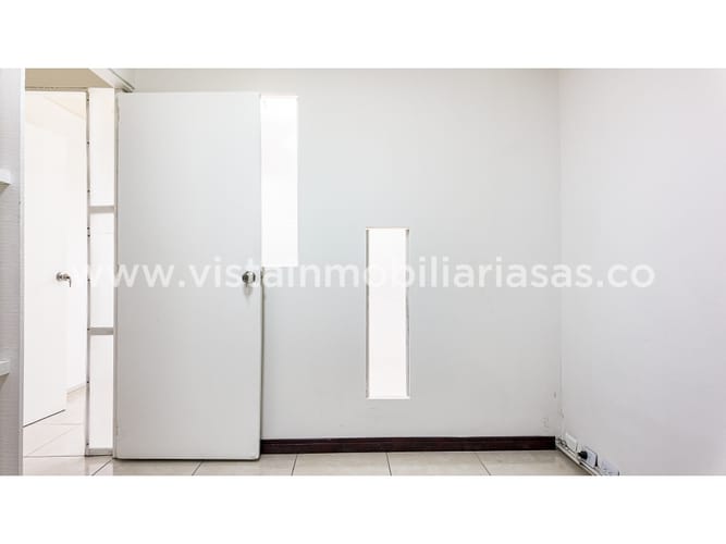 Oficina en venta en El Centro, Manizales, 41 m² · foto 3 de 8