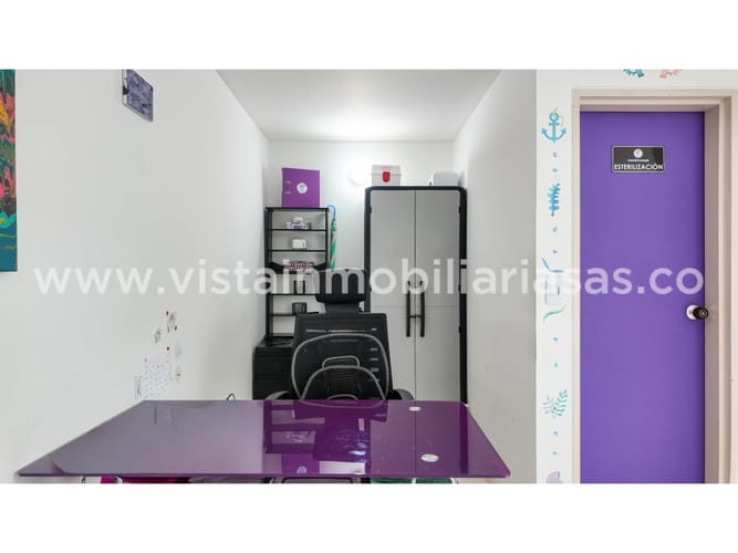 Consultorio en venta en Avenida Santander, Manizales, 25 m² · foto 2 de 6