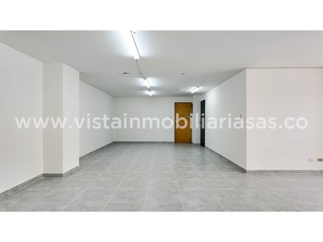 Oficina en arriendo en El Centro, Manizales, 76 m² · foto 2 de 5