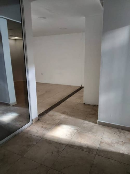 Casa de 5 alcobas en venta en Los Potros, Neiva, 204 m² · foto 9 de 24