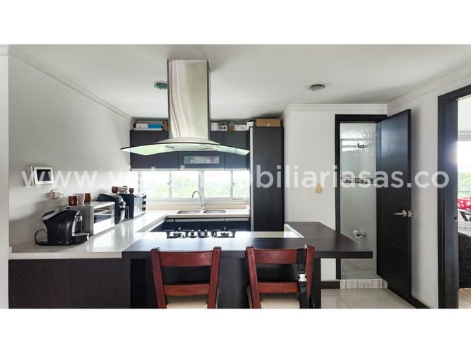 Apartamento de 2 alcobas en venta en Palermo, Manizales, 106 m² · foto 6 de 19
