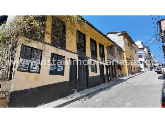 Lote en venta en El Centro, Manizales, 136 m² · foto 2 de 2