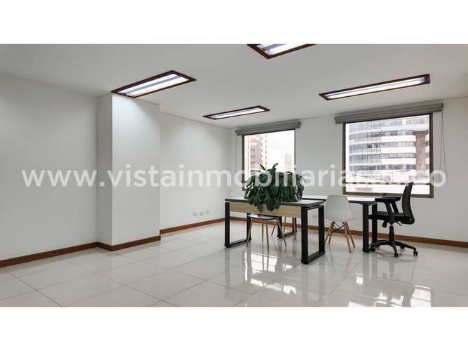 Oficina en arriendo en Avenida Santander, Manizales, 30 m² · foto 6 de 8