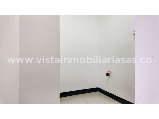 Oficina en arriendo en Avenida Santander, Manizales, 27 m² · foto 5 de 6