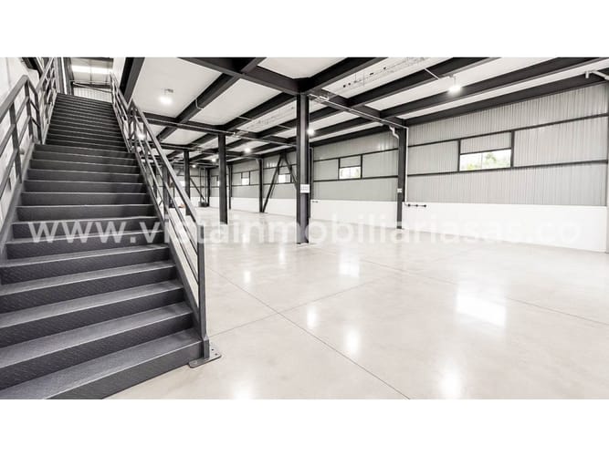 Bodega en arriendo en Malteria, Manizales, 730 m² · foto 3 de 4
