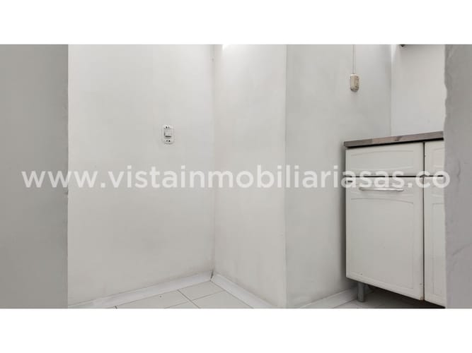 Oficina en arriendo en Avenida Santander, Manizales, 23 m² · foto 6 de 8
