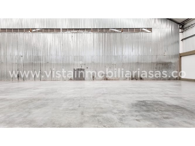 Bodega en arriendo en Malteria, Manizales, 2820 m² · foto 3 de 24
