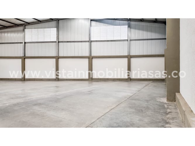 Bodega en arriendo en Malteria, Manizales, 2820 m² · foto 6 de 24