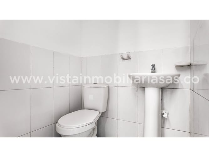 Bodega en arriendo en Malteria, Manizales, 2820 m² · foto 18 de 24