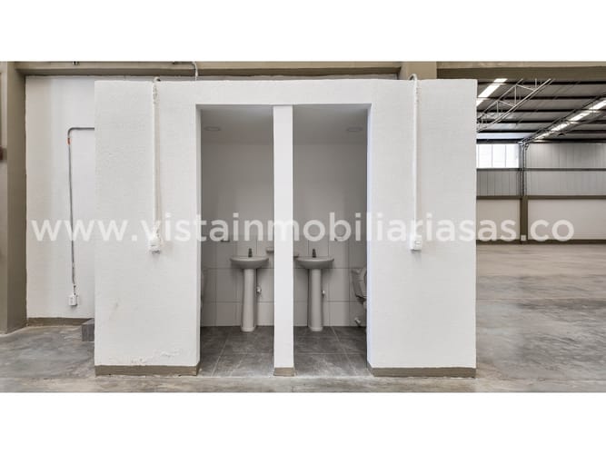 Bodega en arriendo en Malteria, Manizales, 2820 m² · foto 23 de 24