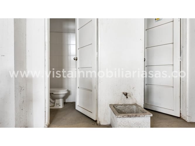Bodega en arriendo en Malteria, Manizales, 62 m² · foto 4 de 5