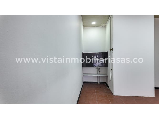 Local en venta en La Argentina, Manizales, 30 m² · foto 3 de 3