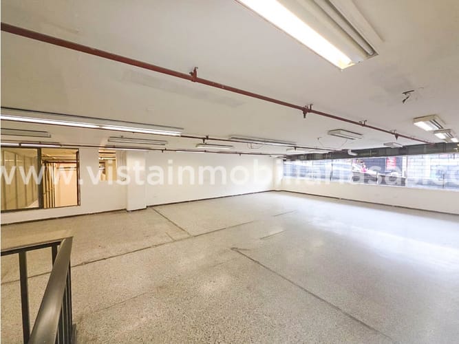 Local en arriendo en El Centro, Manizales, 599 m² · foto 3 de 9