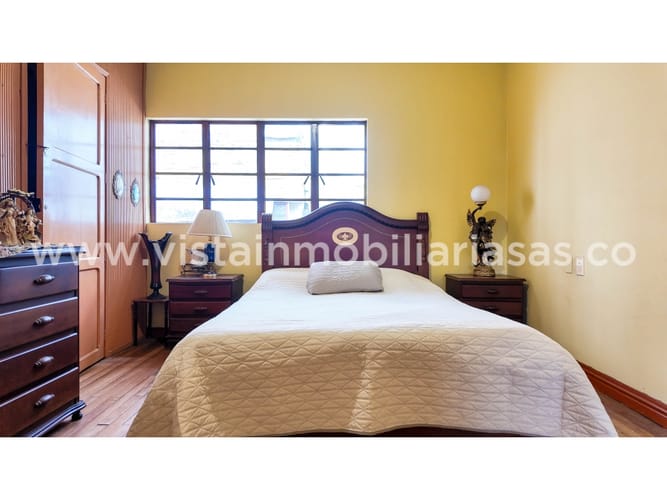 Casa de 5 alcobas en venta en Cable, Manizales, 217 m² · foto 2 de 24