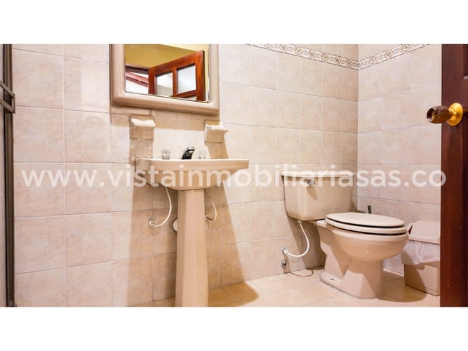 Casa de 5 alcobas en venta en Cable, Manizales, 217 m² · foto 4 de 24