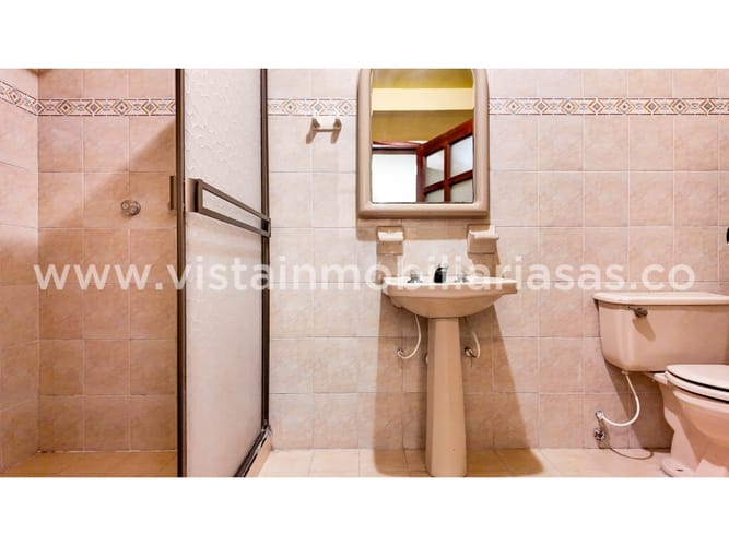 Casa de 5 alcobas en venta en Cable, Manizales, 217 m² · foto 5 de 24