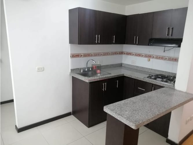 Apartamento de 2 alcobas en arriendo en Alta Suiza, Manizales, 50 m² · foto 2 de 22