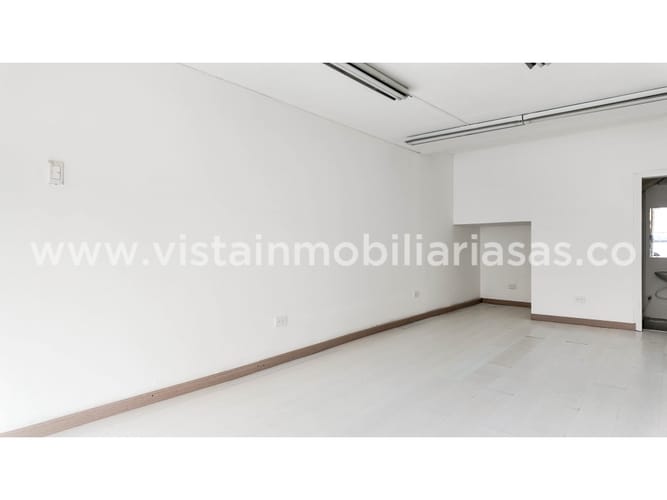 Local en arriendo en Avenida Santander, Manizales, 32 m² · foto 3 de 3